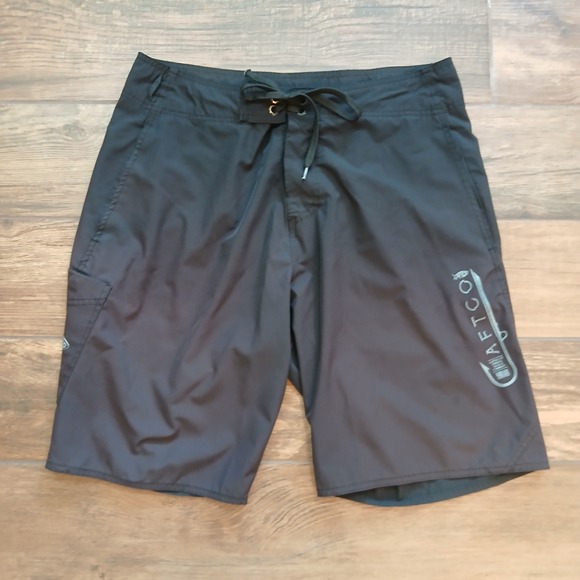 AFTCO Fishing Board Shorts Mens 32 Black Hybrid Swim Trunks Fish Beach Surf - Picture 1 of 10